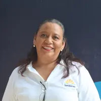 María Isabel Cadena Morales, directora de primaria